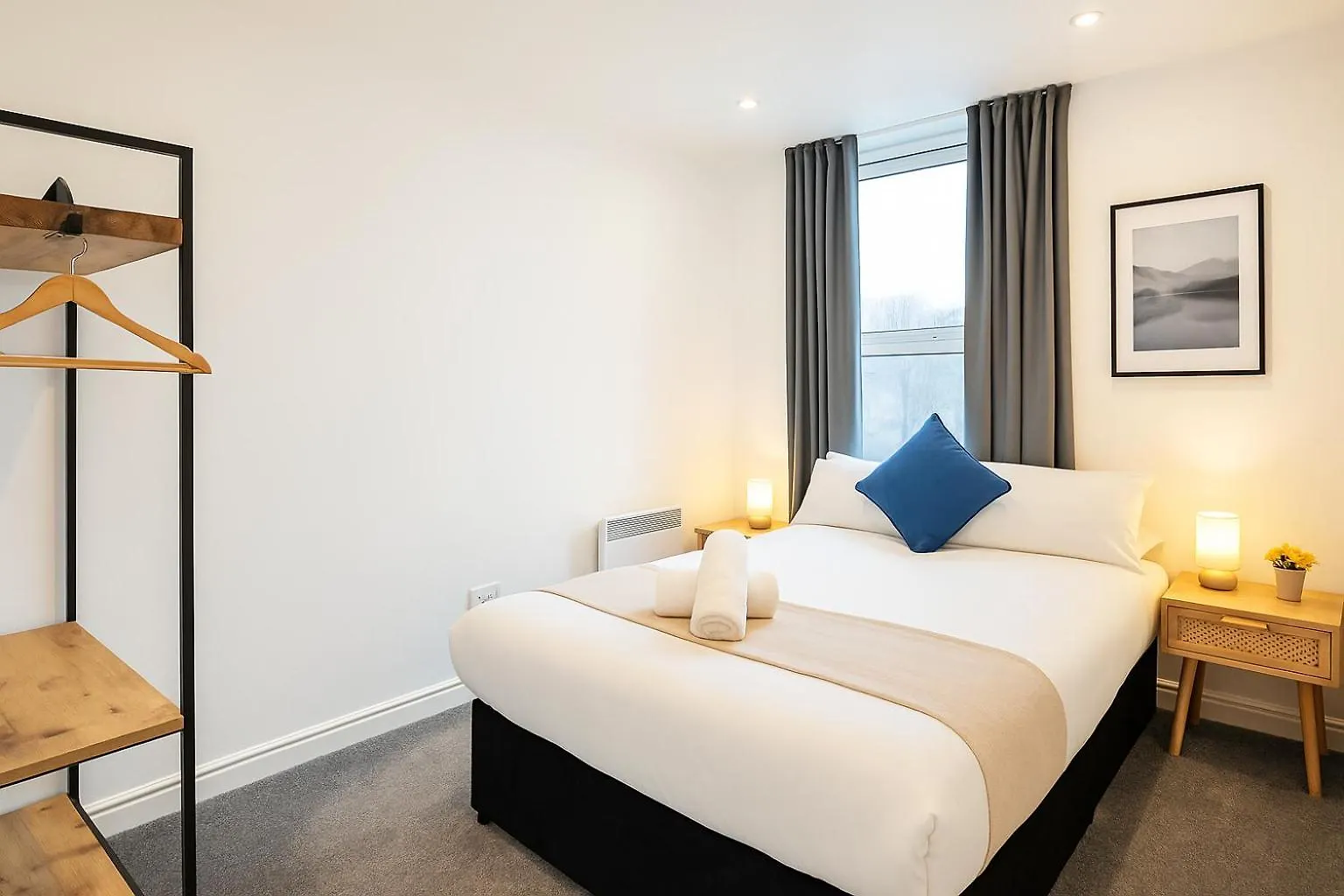 2 Bedroom Apartment Near City Centre, Uni & Parks! Cardiff