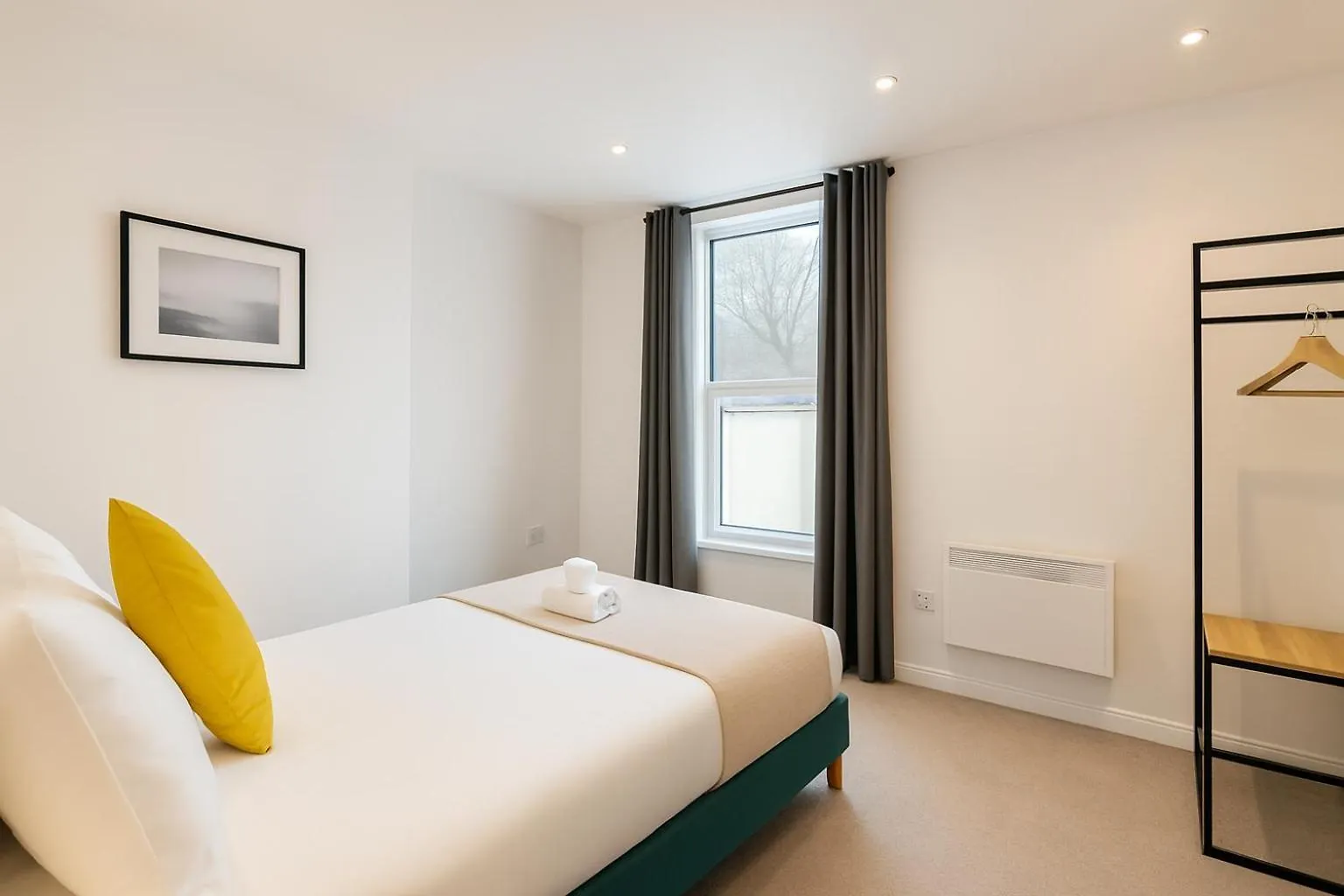 2 Bedroom Apartment Near City Centre, Uni & Parks! Cardiff United Kingdom