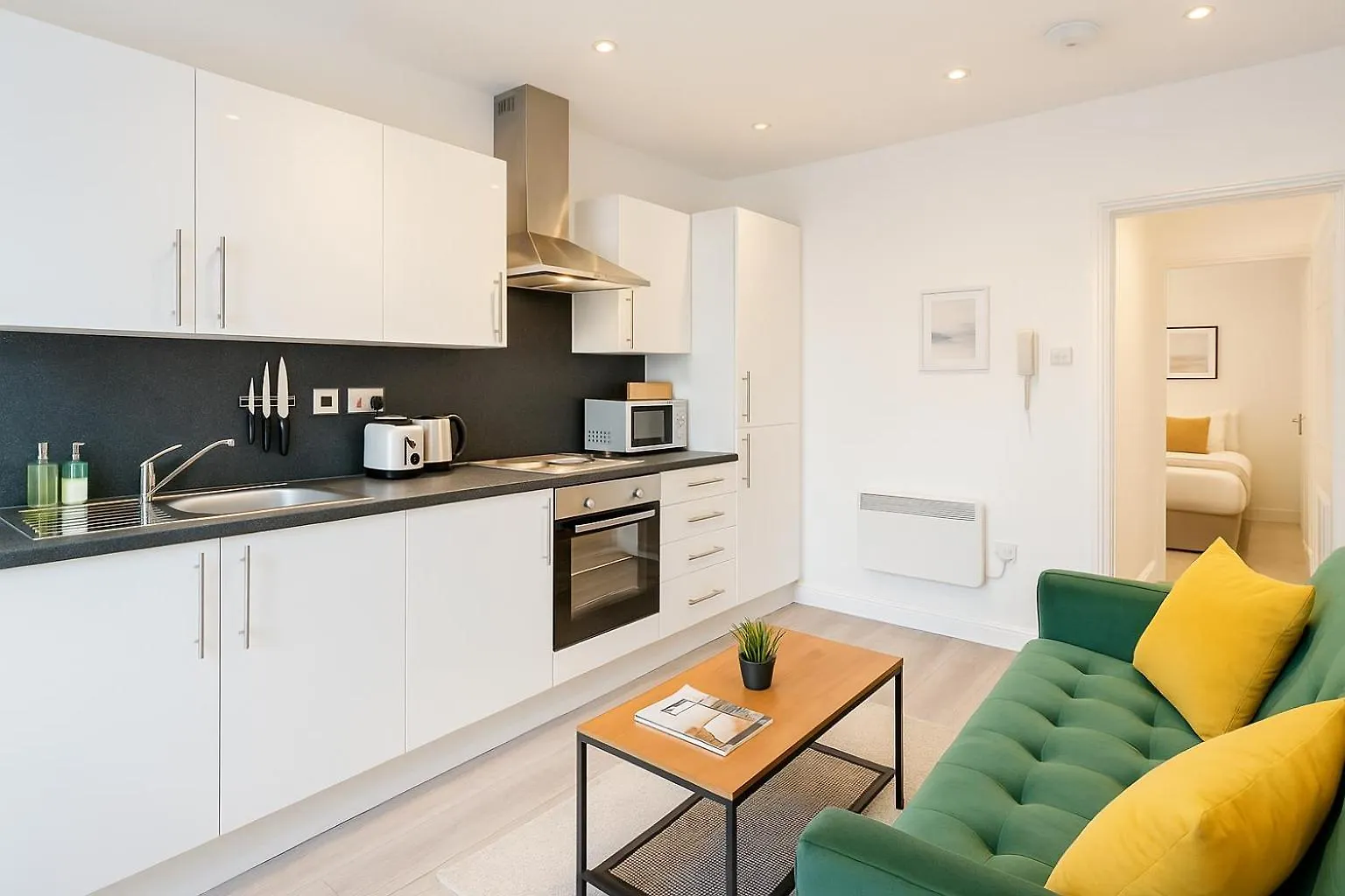 2 Bedroom Apartment Near City Centre, Uni & Parks! Cardiff United Kingdom
